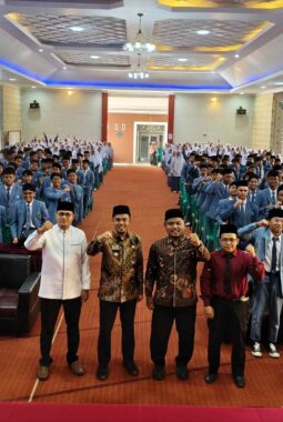 Wabup Lima Puluh Kota Ahlul Badrito Resha Ajak Santri ICBS Harau Jadi Generasi Produktif dan Visioner